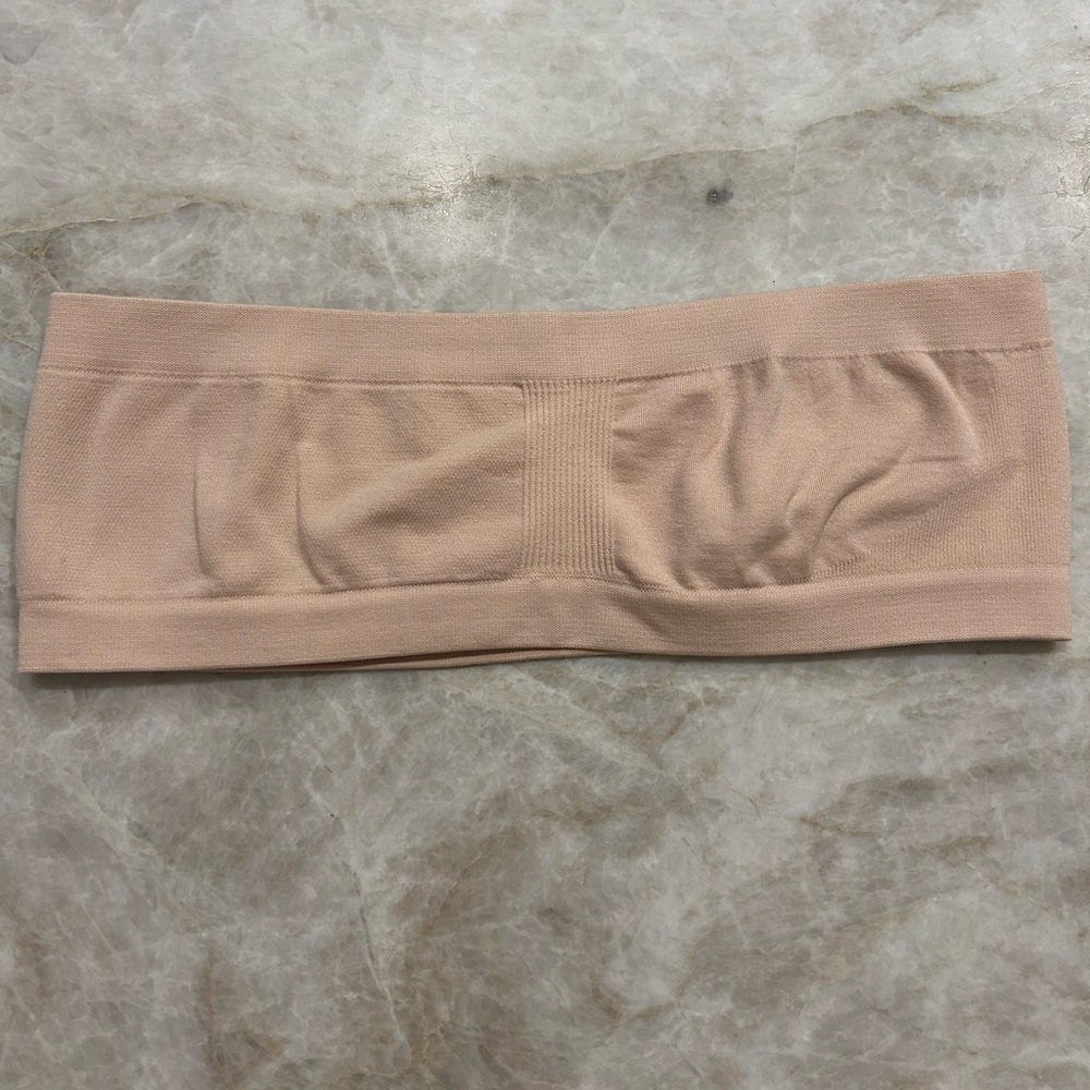 Beige/Tan seamless strapless bra/bandeau!